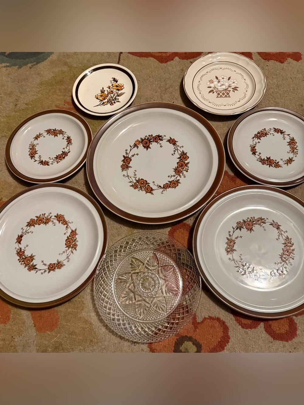 5 Vintage Sierra Stoneware "Garland" Serving Platter Chop Plate Japan and 3 free